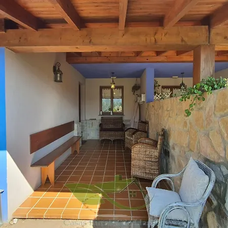 2 - Jardin Con Barbacoa Y Chimenea