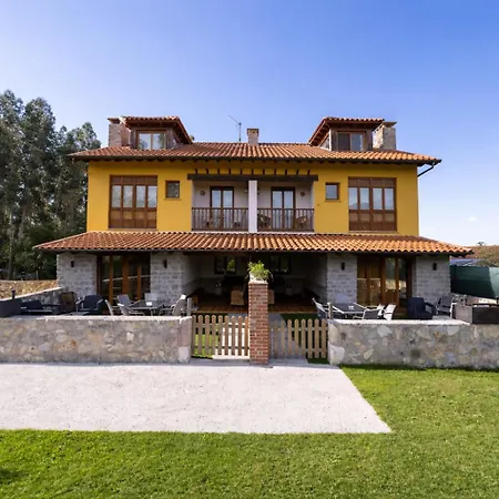 2 – Jardín Con Barbacoa Y Chimenea * Porrúa
